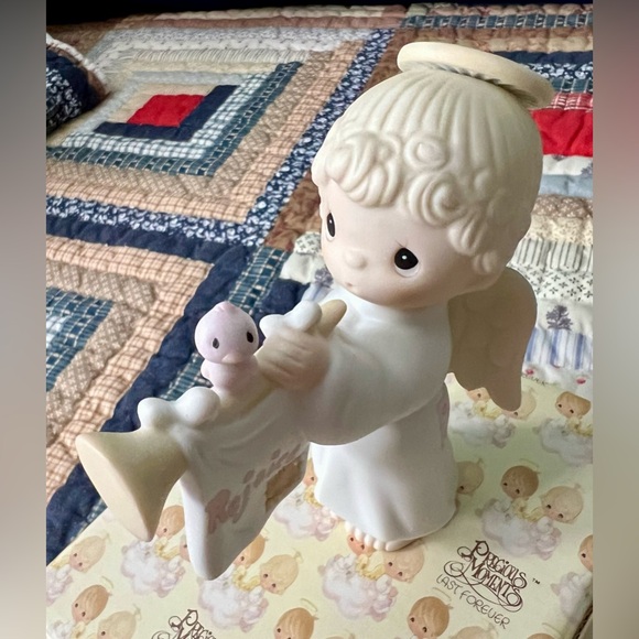 Enesco Precious Moments Figurine - Picture 1 of 7